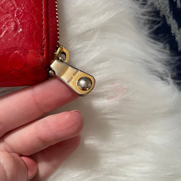 Miu Miu Vernice Crocodile Embossed Calfskin Zip Around Wallet Red 0107 - Picture 8 of 10